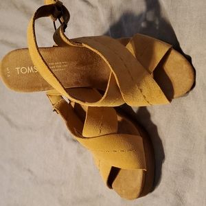 Toms Ibiza sandals size 7.5 Never worn